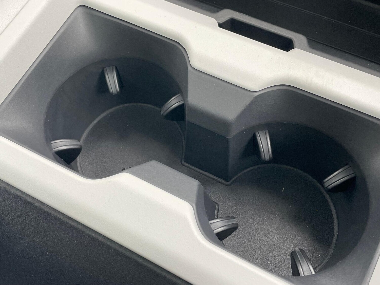 Used Land Rover Defender 2025 for sale - 76585580: Photo 43