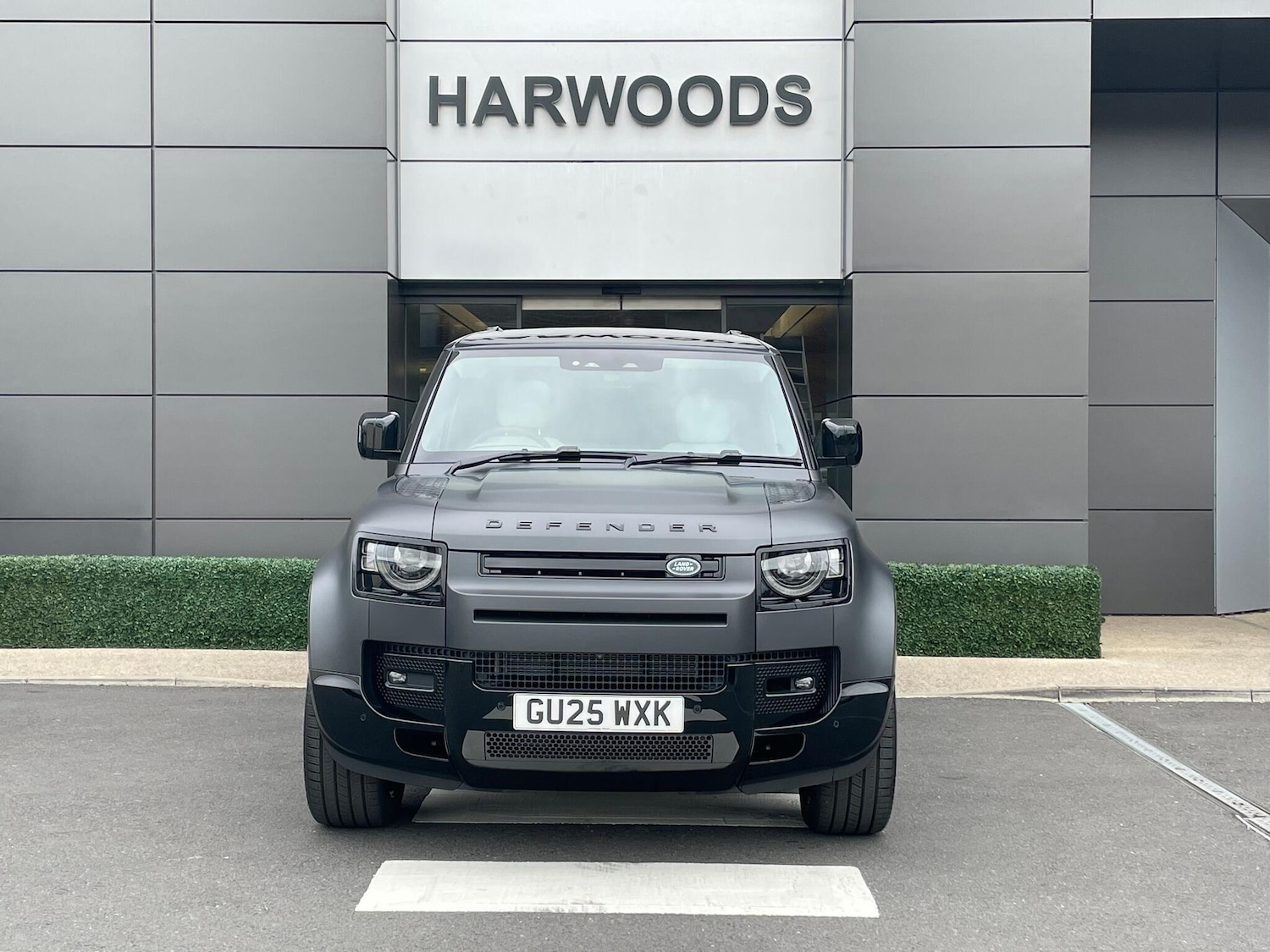 Used Land Rover Defender 2025 for sale - 76585580: Photo 6