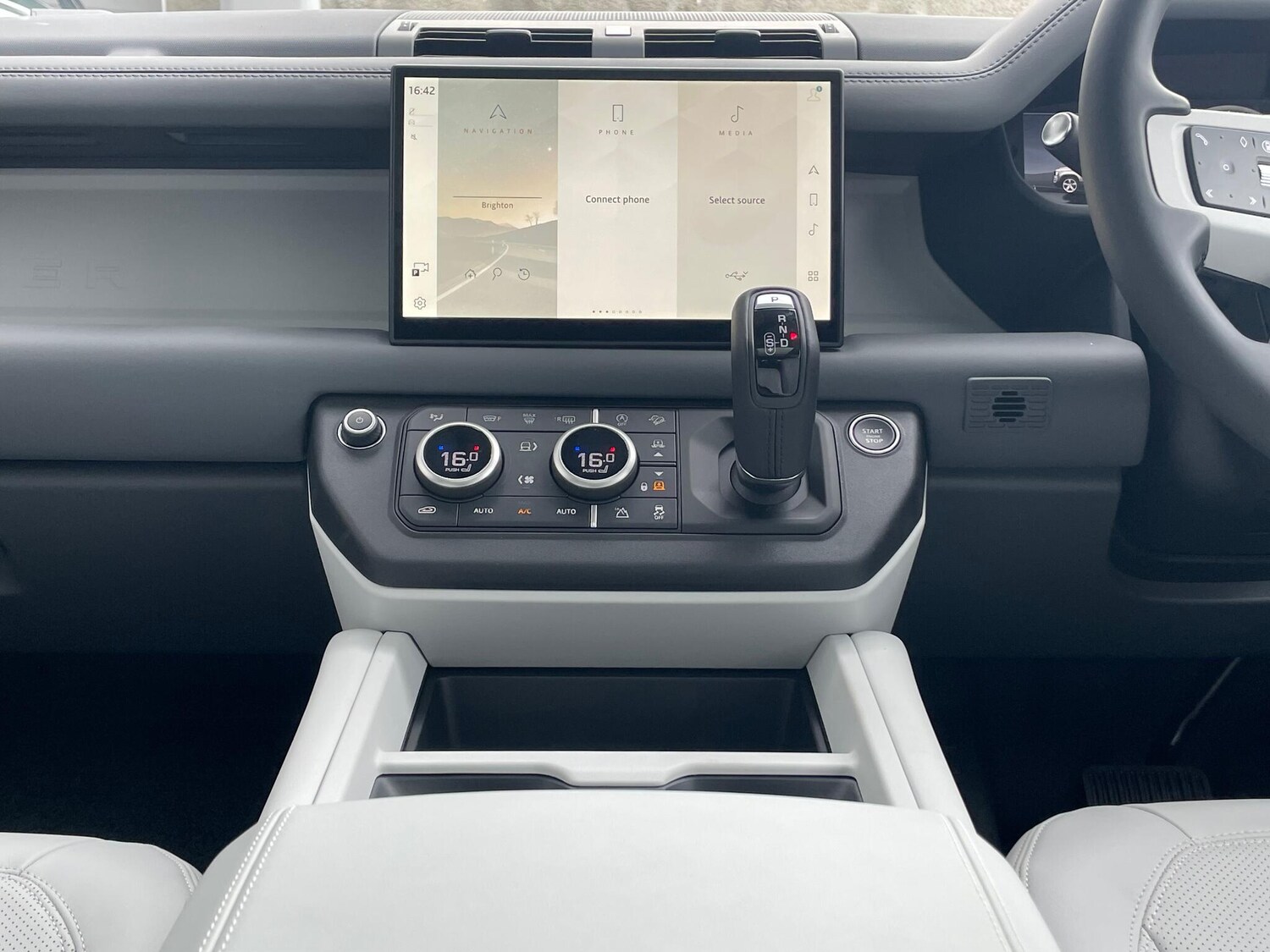 Used Land Rover Defender 2025 for sale - 76585580: Photo 67