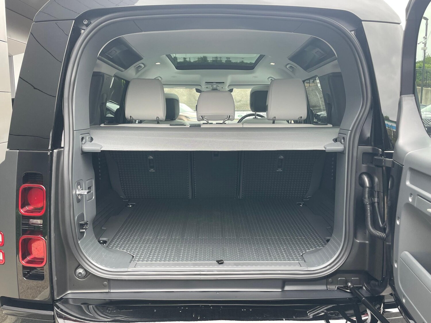 Used Land Rover Defender 2025 for sale - 76585580: Photo 68