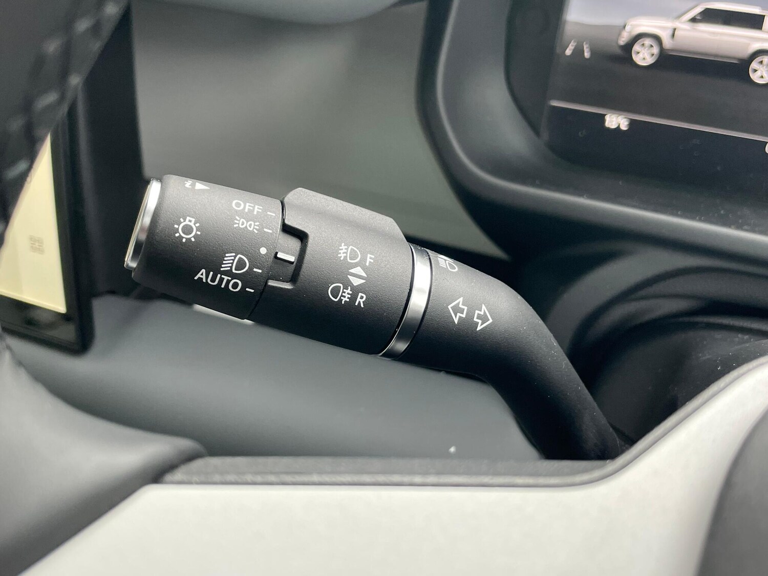 Used Land Rover Defender 2025 for sale - 76585580: Photo 75