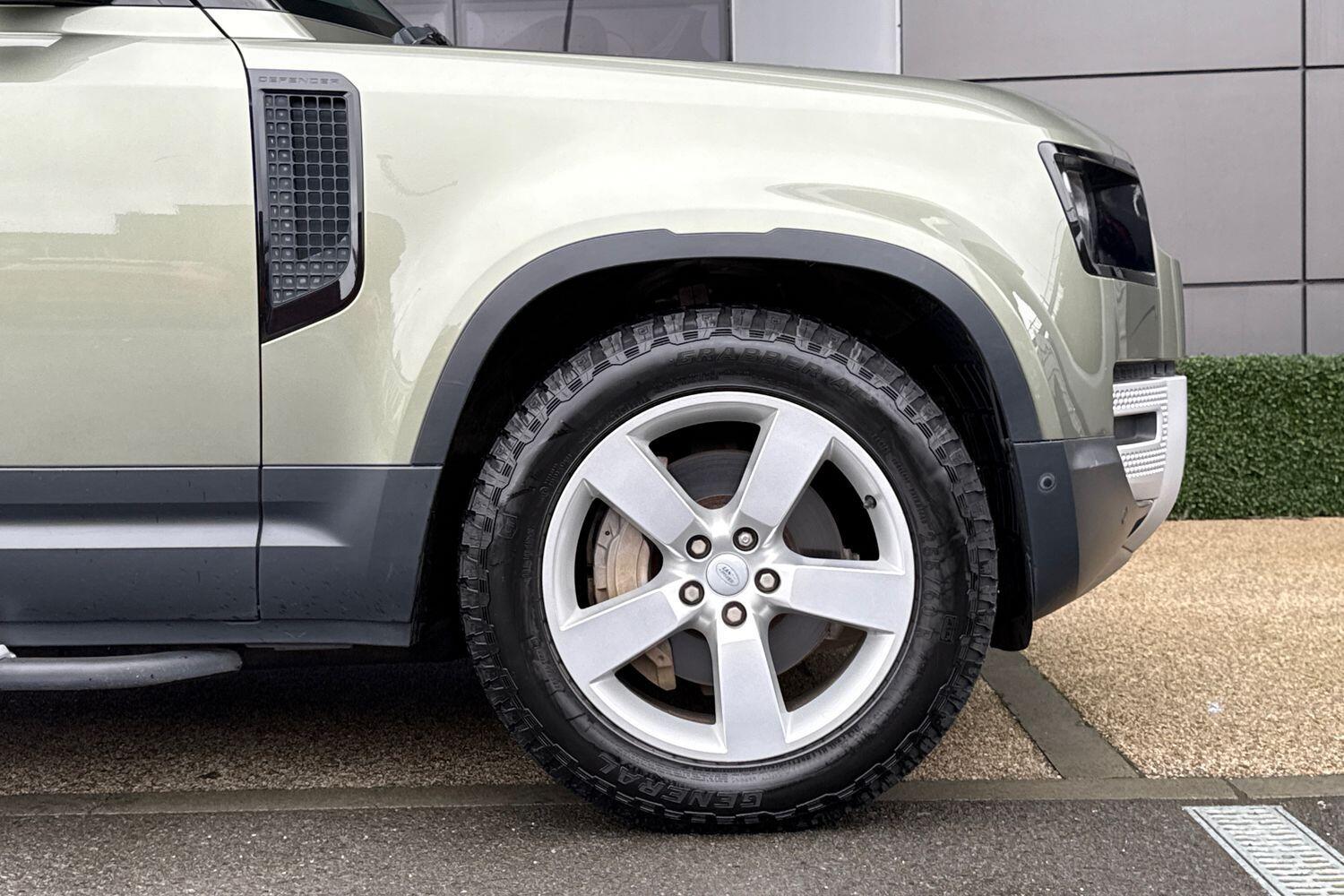 Used Land Rover Defender 2021 for sale - 77524110: Photo 26