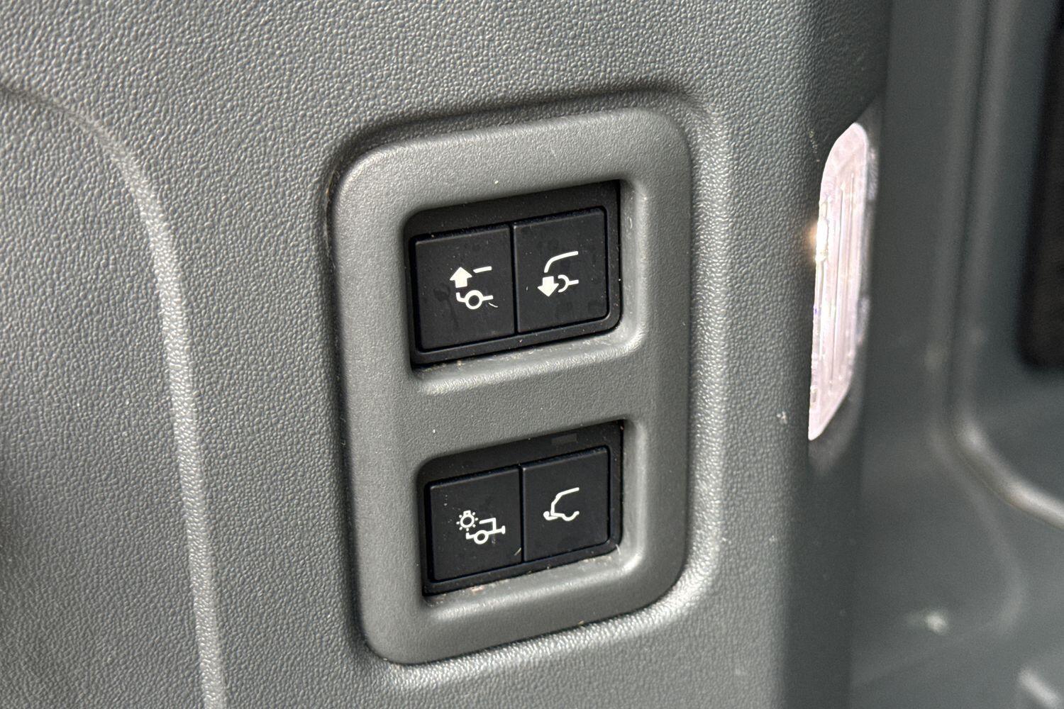 Used Land Rover Defender 2021 for sale - 77524110: Photo 50