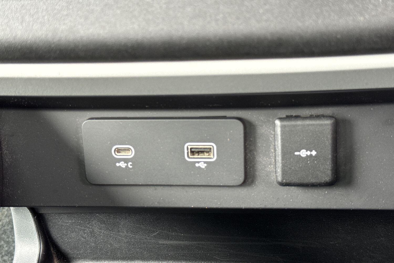 Used Land Rover Defender 2021 for sale - 77524110: Photo 60