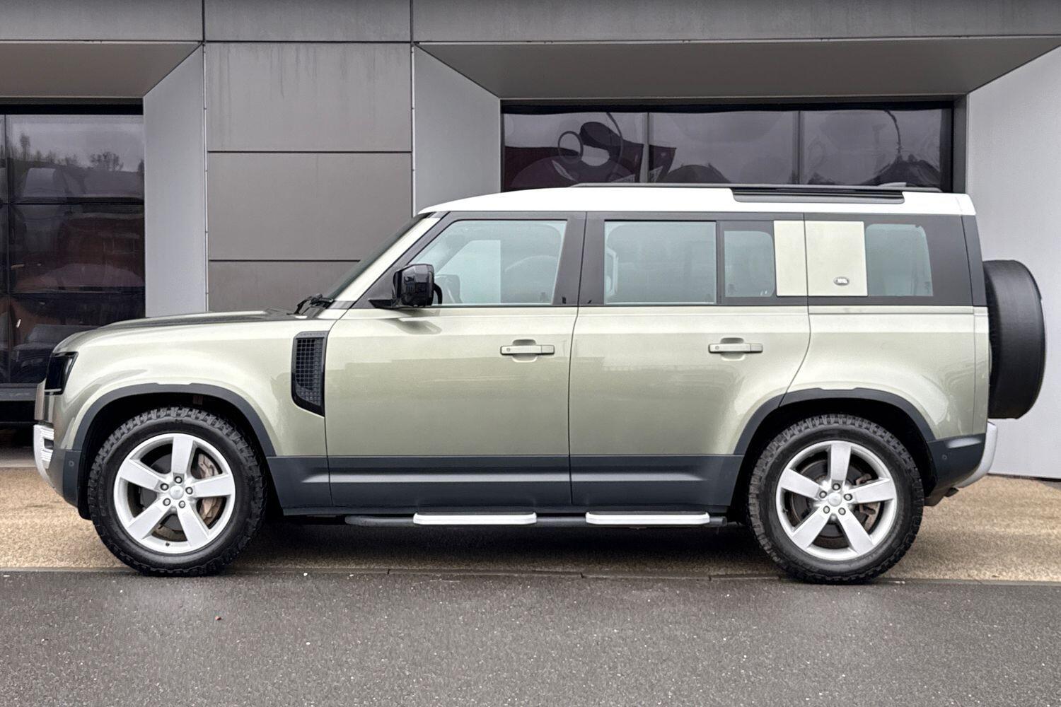 Used Land Rover Defender 2021 for sale - 77524110: Photo 7