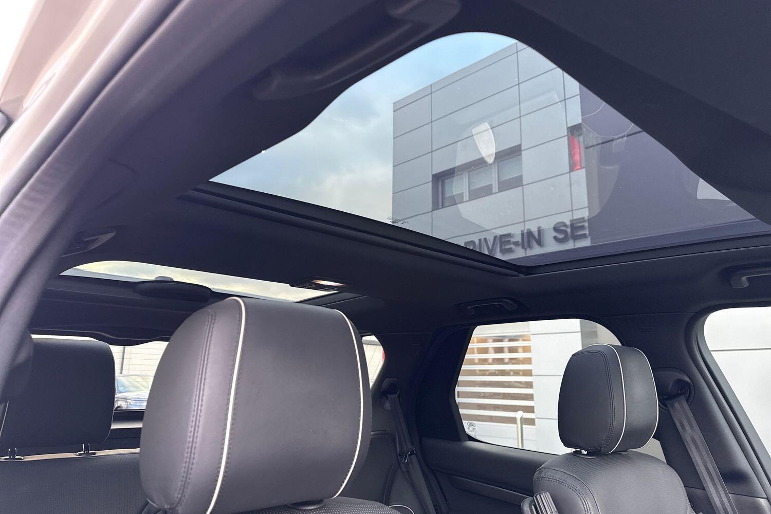 Used Land Rover Discovery 2017 for sale - 76644886: Photo 11