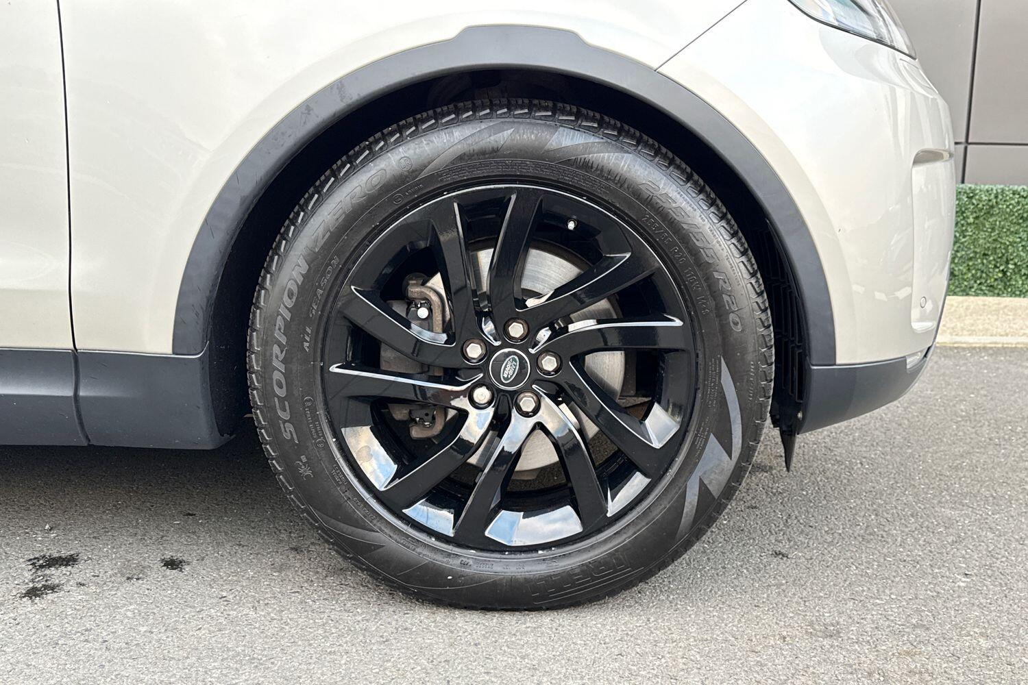 Used Land Rover Discovery 2017 for sale - 76644886: Photo 18