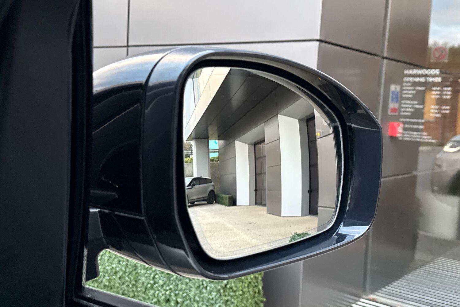 Used Land Rover Discovery 2017 for sale - 76644886: Photo 29