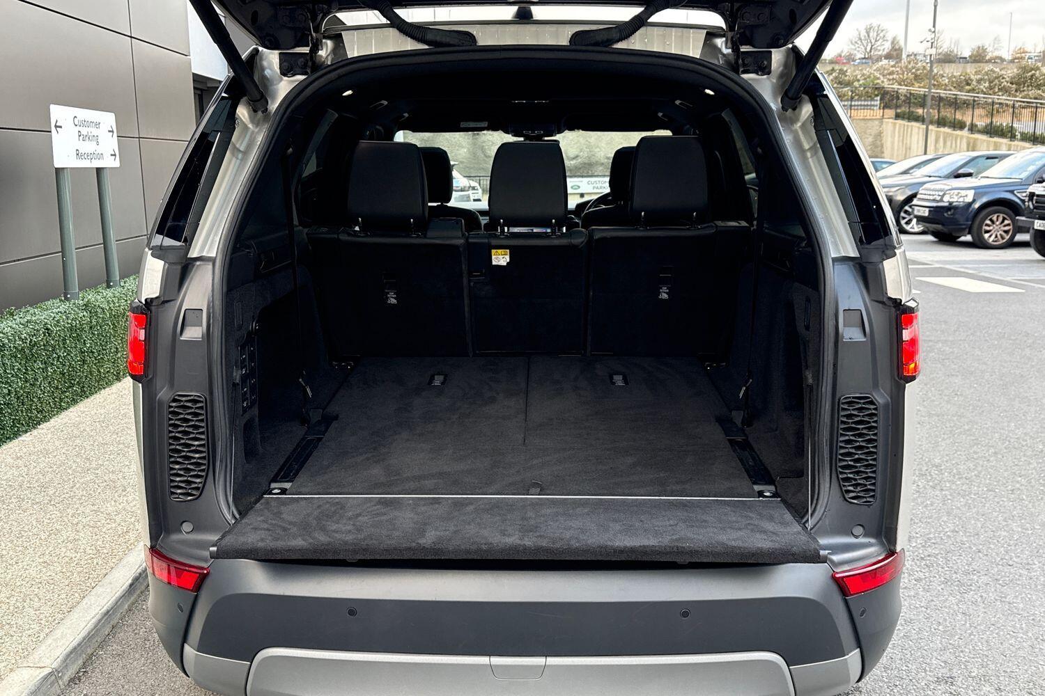 Used Land Rover Discovery 2017 for sale - 76644886: Photo 33