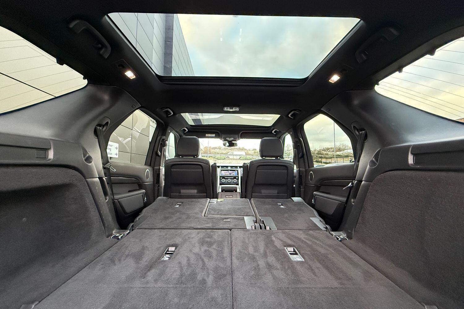 Used Land Rover Discovery 2017 for sale - 76644886: Photo 36