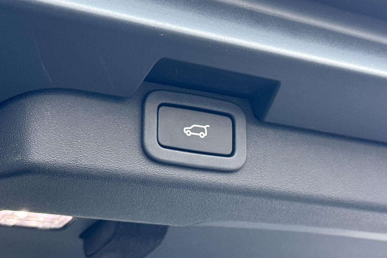 Used Land Rover Discovery 2017 for sale - 76644886: Photo 37