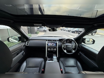 Used Land Rover Discovery 2017 for sale - 76644886: Photo