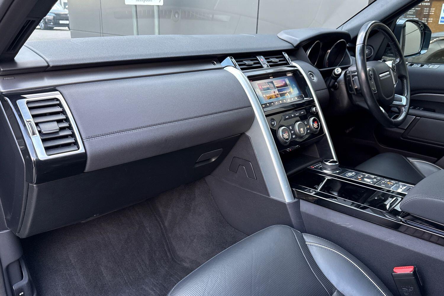 Used Land Rover Discovery 2017 for sale - 76644886: Photo 41