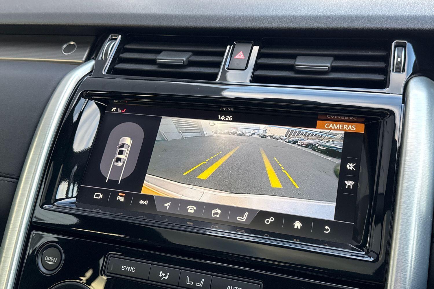 Used Land Rover Discovery 2017 for sale - 76644886: Photo 6