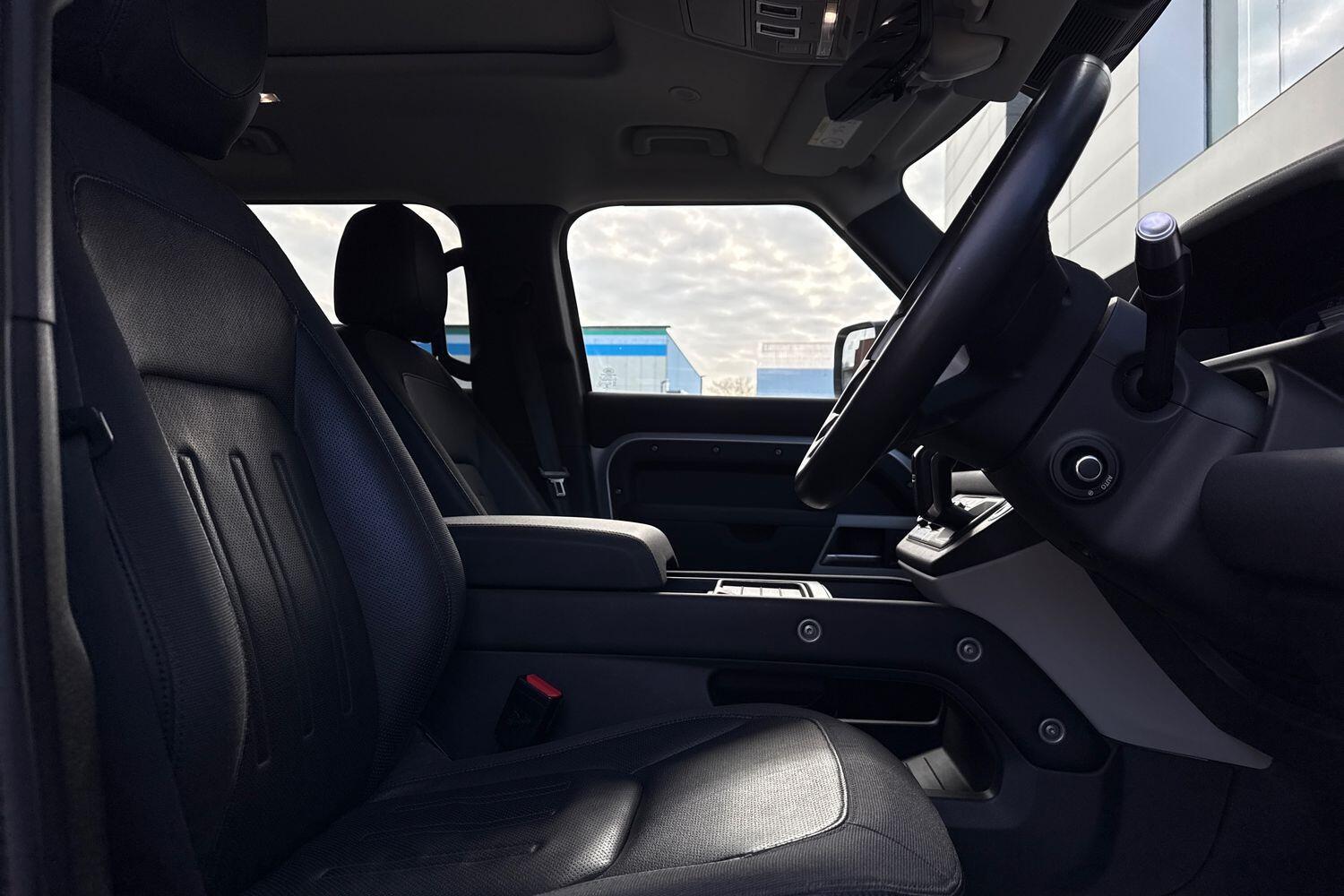 Used Land Rover Defender 2020 for sale - 77440872: Photo 23