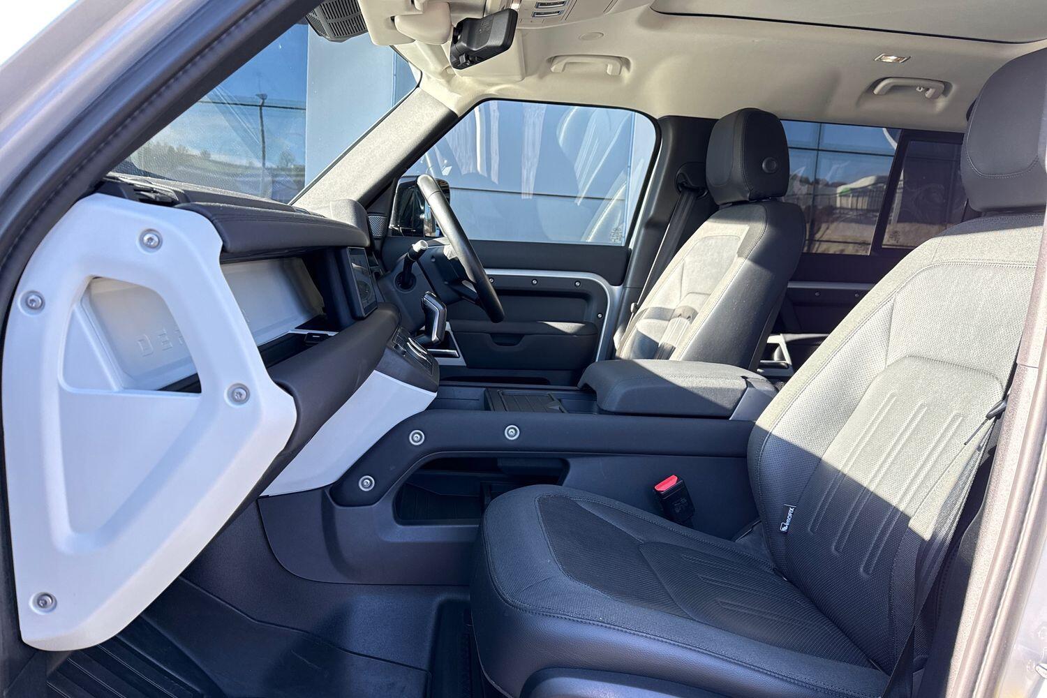 Used Land Rover Defender 2020 for sale - 77440872: Photo 44