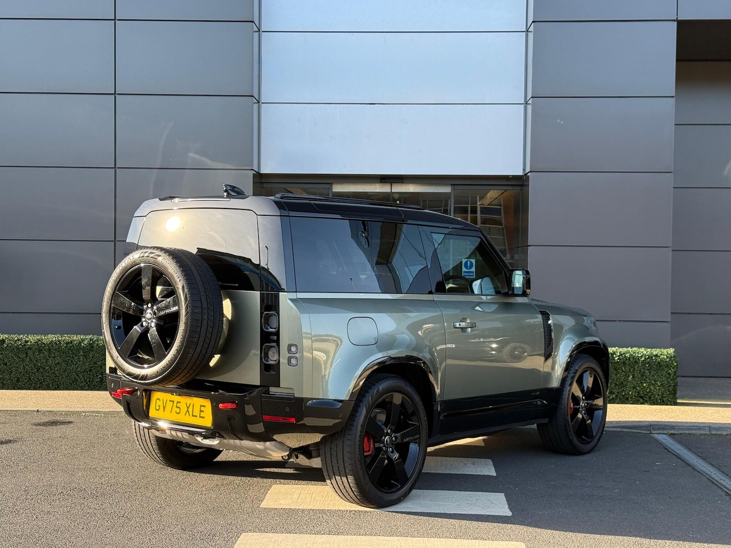 Used Land Rover Defender 2025 for sale - 77203260: Photo 14