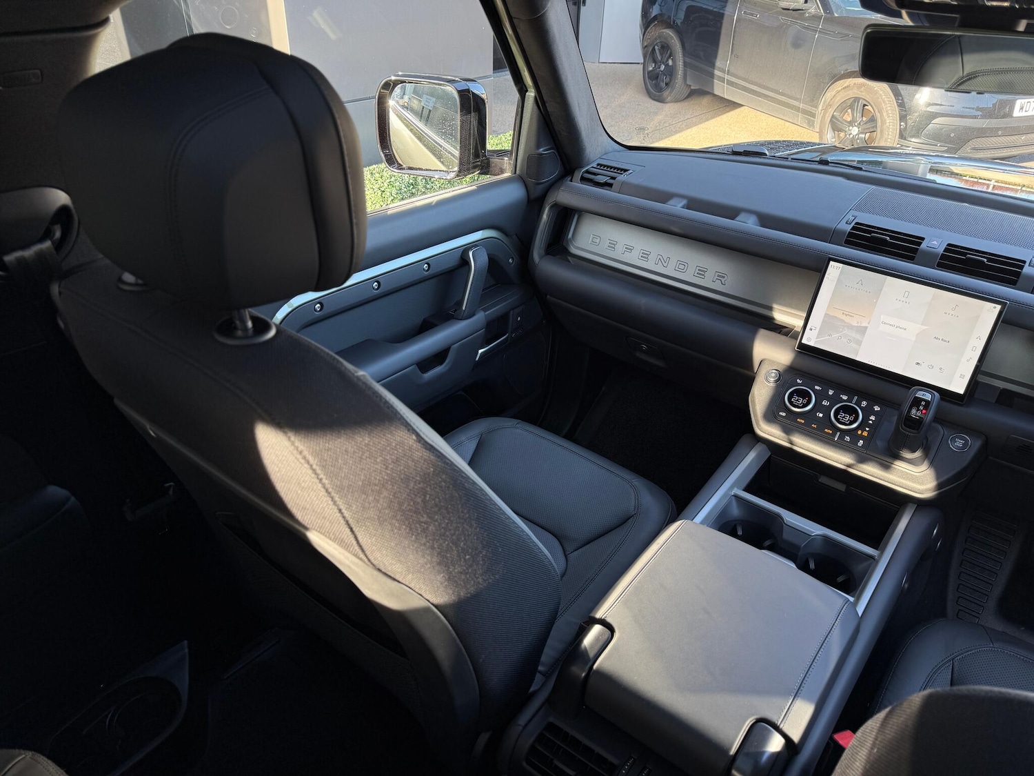 Used Land Rover Defender 2025 for sale - 77203260: Photo 53