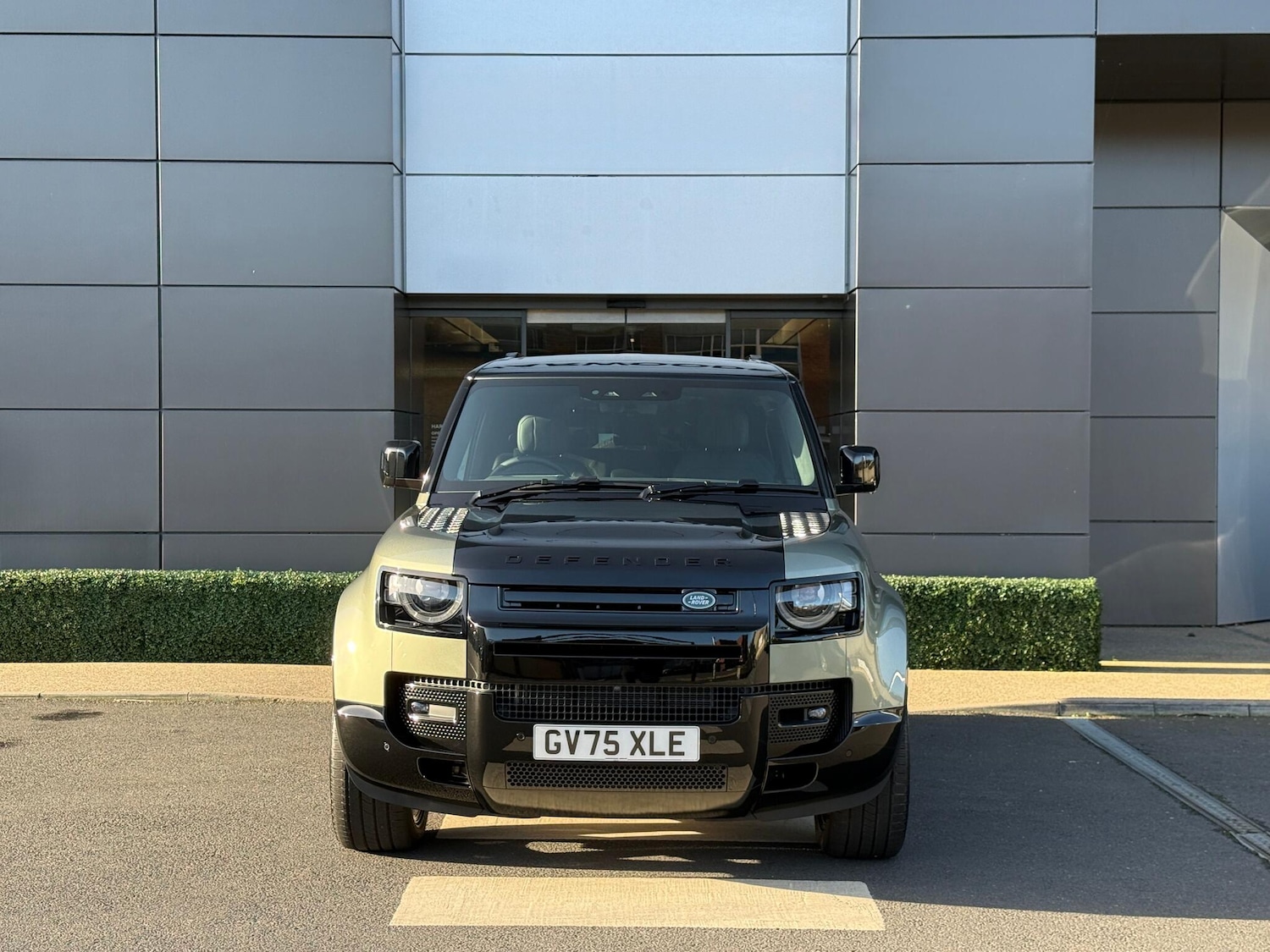 Used Land Rover Defender 2025 for sale - 77203260: Photo 6