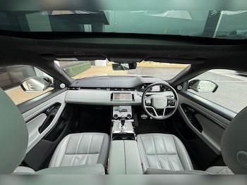 Used Land Rover Range Rover Evoque 2021 for sale - 77524631: Photo