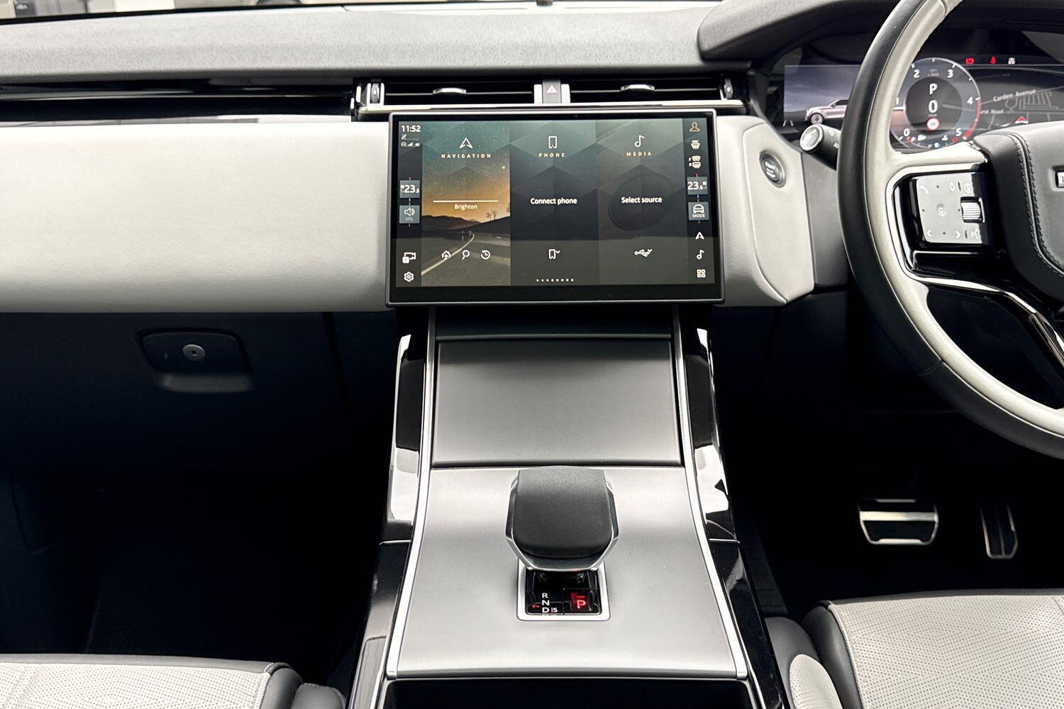 Used Land Rover Range Rover Velar 2024 for sale - 76607475: Photo 35