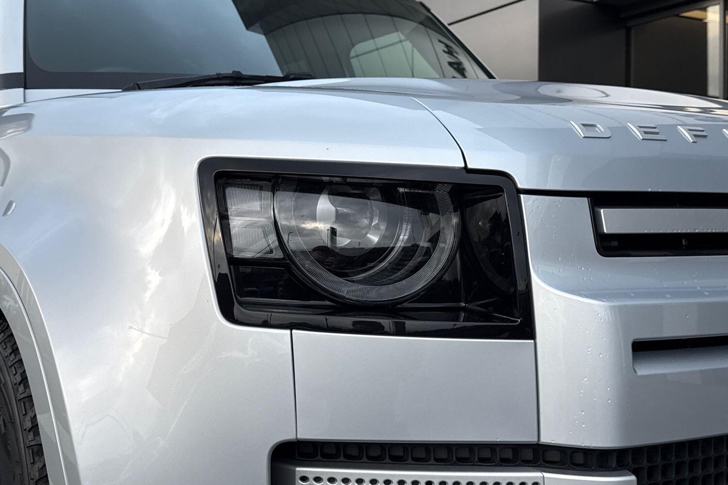 Used Land Rover Defender 110 2024 for sale - 76538536: Photo 27