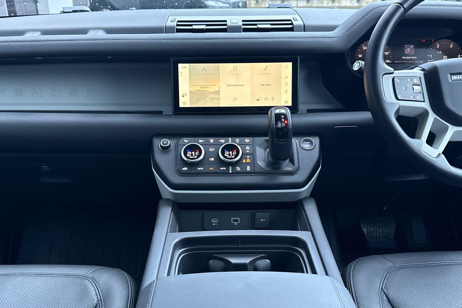 Used Land Rover Defender 110 2024 for sale - 76538536: Photo 29