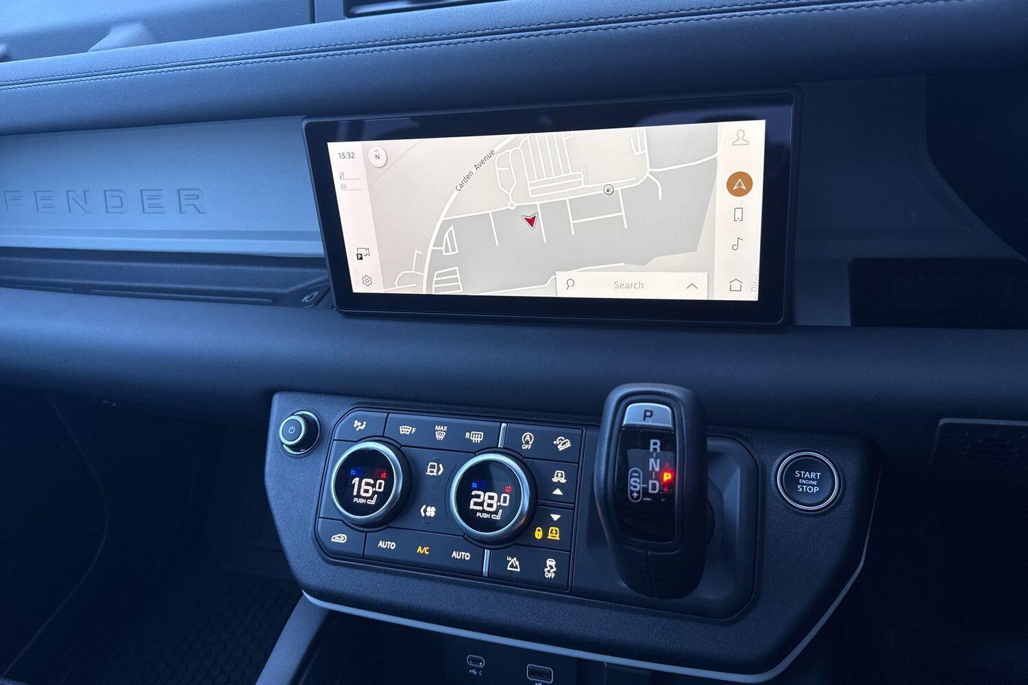 Used Land Rover Defender 110 2024 for sale - 76538536: Photo 30