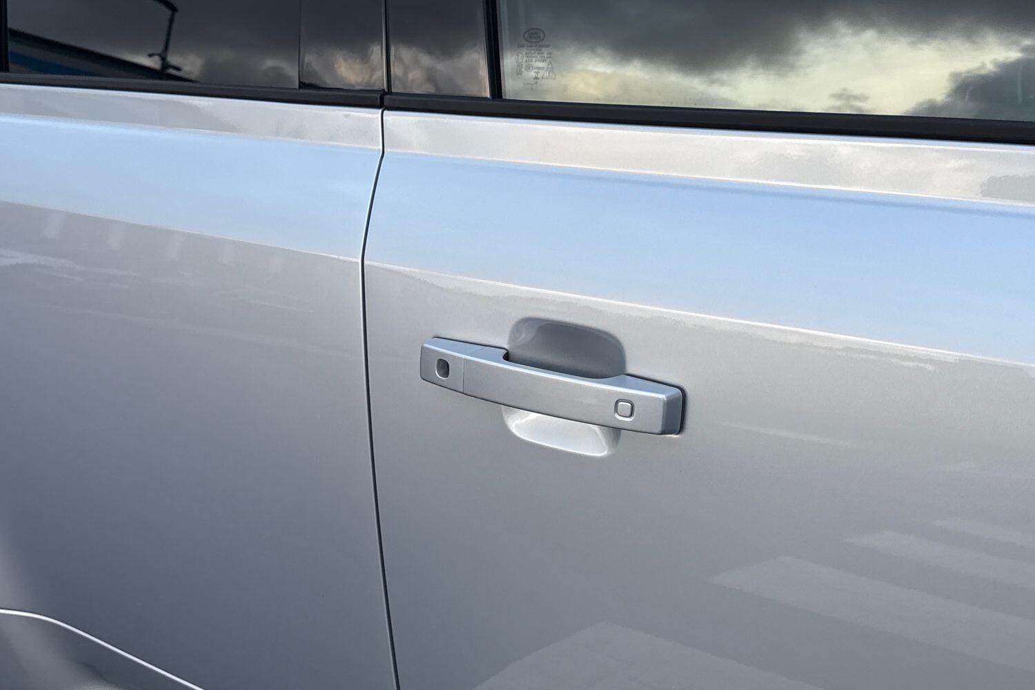 Used Land Rover Defender 110 2024 for sale - 76538536: Photo 36