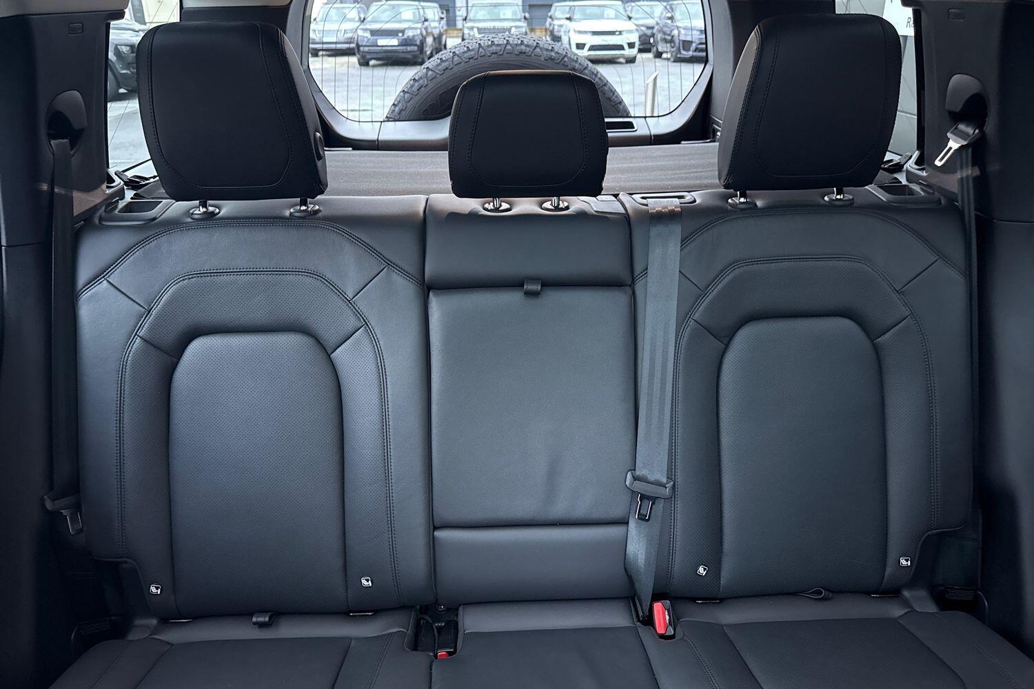 Used Land Rover Defender 110 2024 for sale - 76538536: Photo 42