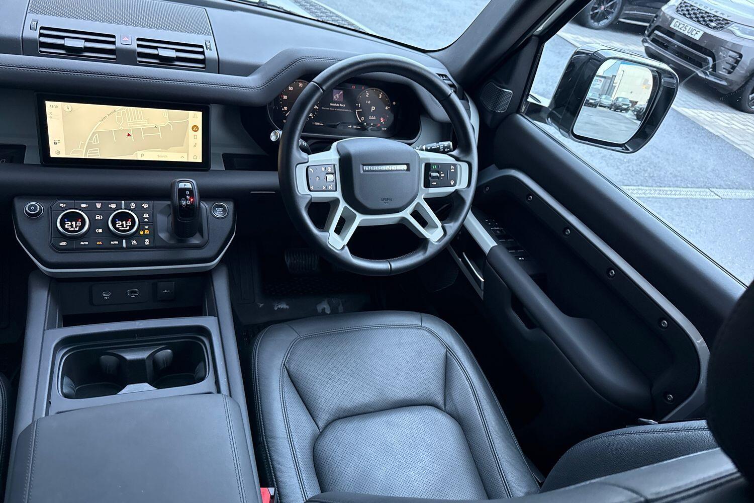 Used Land Rover Defender 110 2024 for sale - 76538536: Photo 52