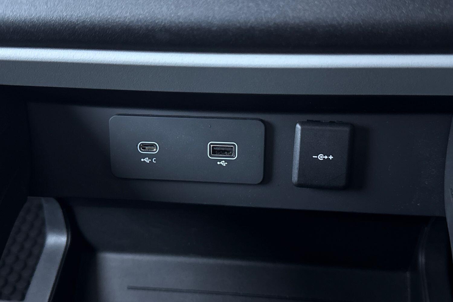 Used Land Rover Defender 110 2024 for sale - 76538536: Photo 60