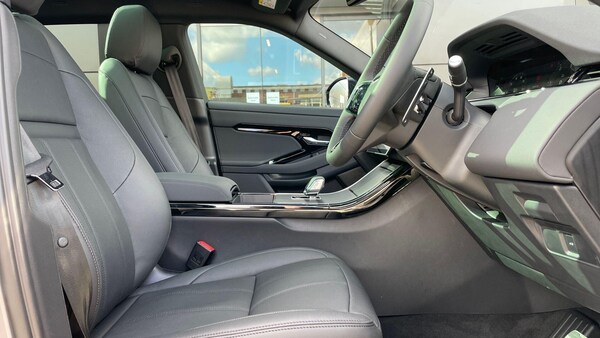 Used Land Rover Range Rover Evoque 2025 for sale - 76214720: Photo 14