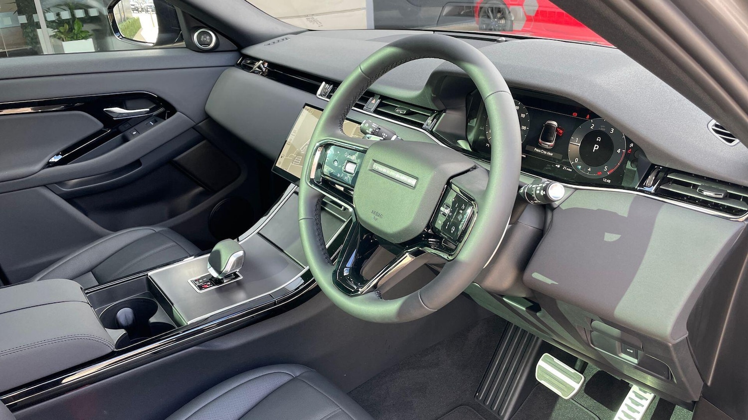 Used Land Rover Range Rover Evoque 2025 for sale - 76214720: Photo 15