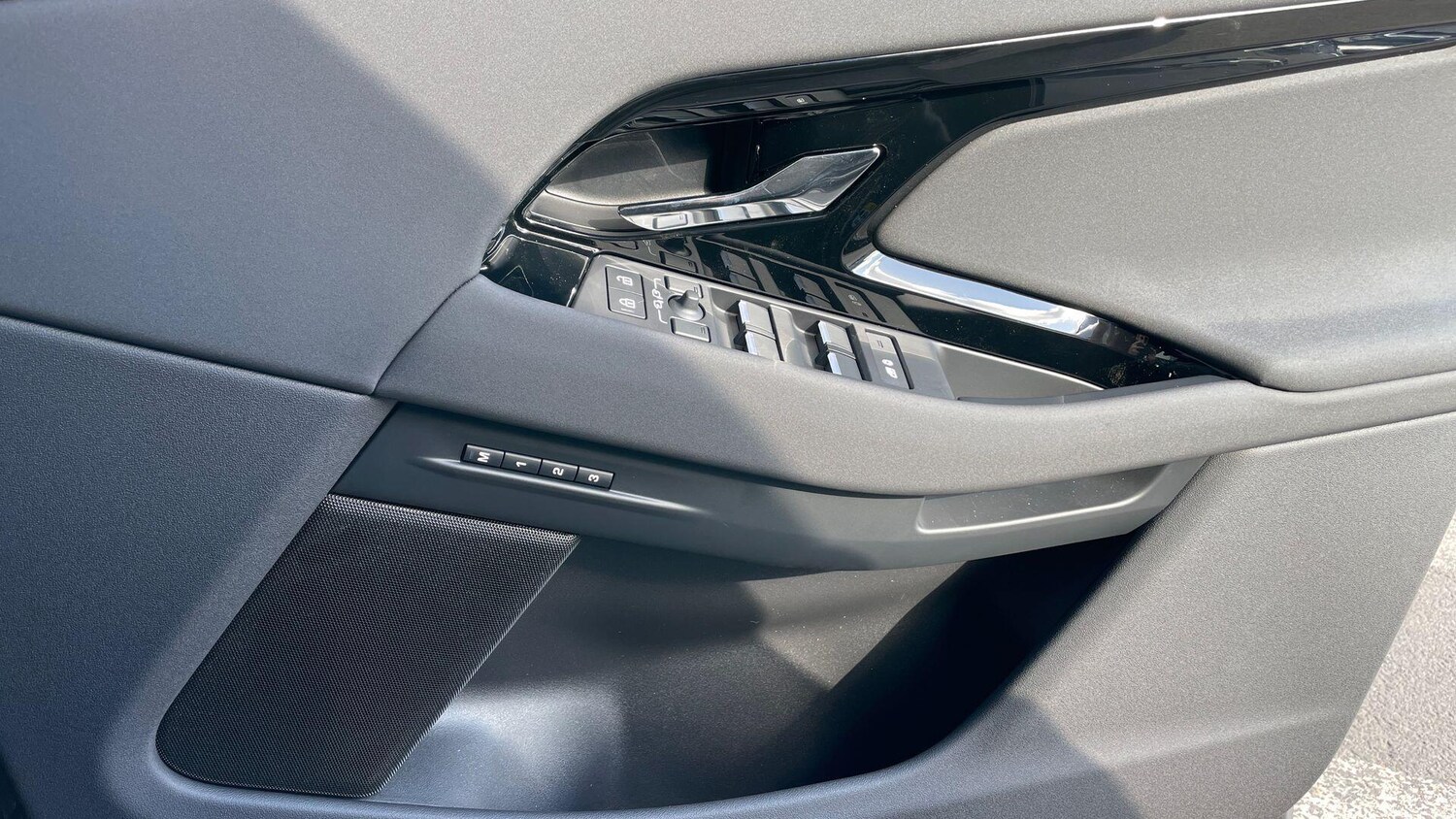 Used Land Rover Range Rover Evoque 2025 for sale - 76214720: Photo 18