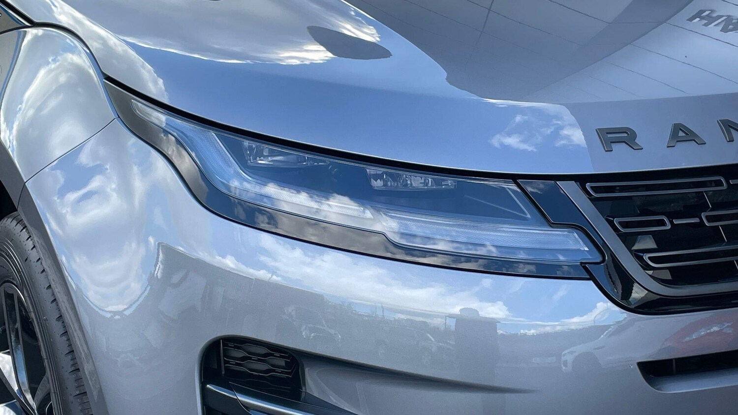 Used Land Rover Range Rover Evoque 2025 for sale - 76214720: Photo 24