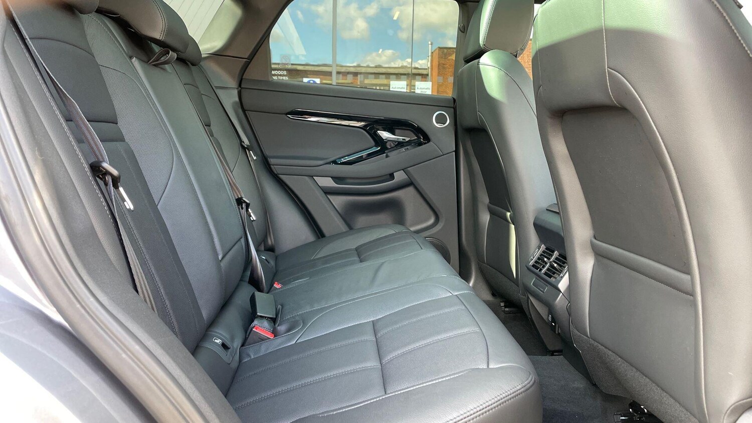 Used Land Rover Range Rover Evoque 2025 for sale - 76214720: Photo 34