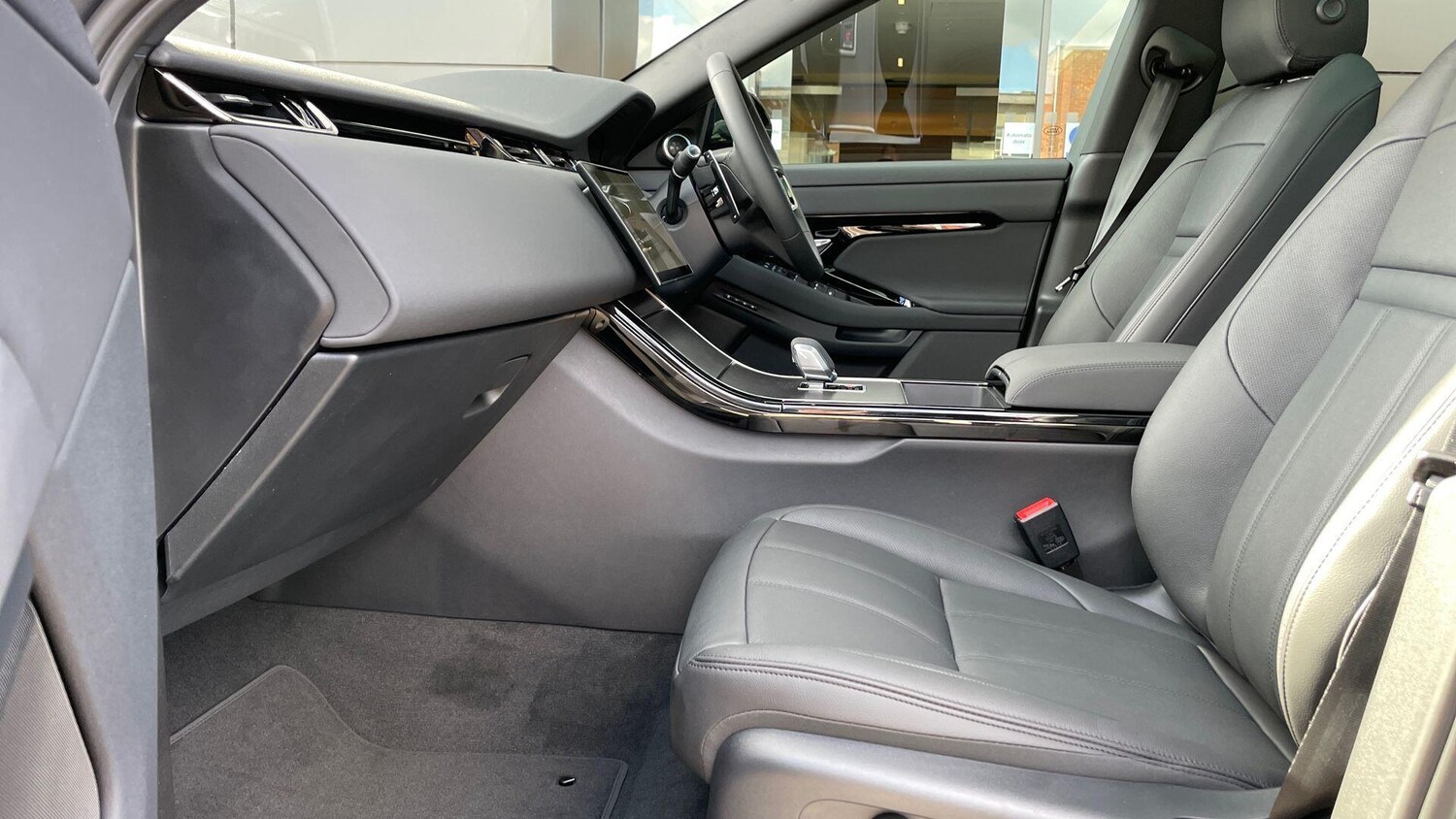 Used Land Rover Range Rover Evoque 2025 for sale - 76214720: Photo 47