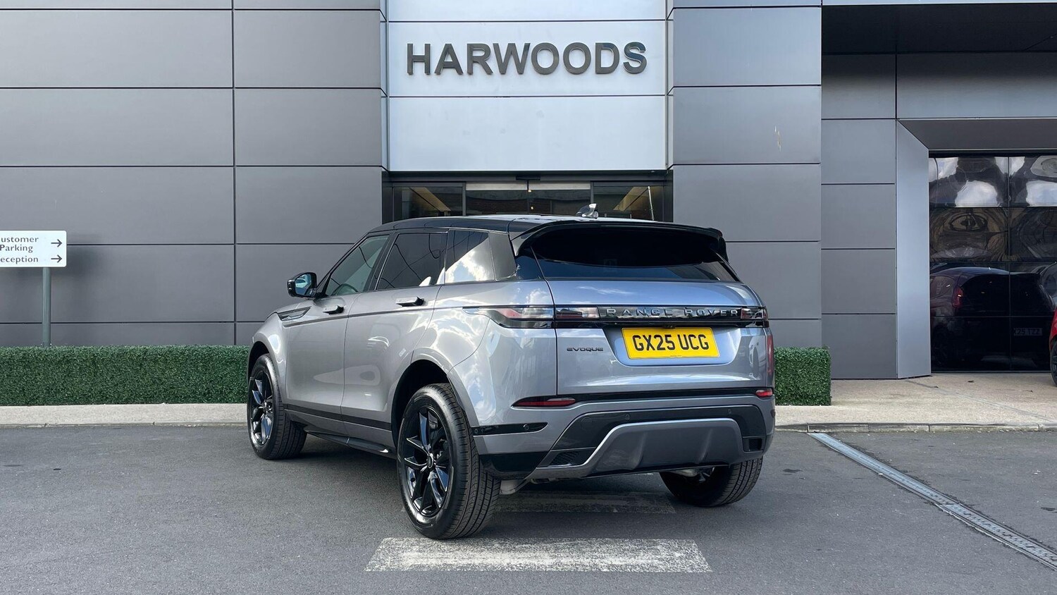 Used Land Rover Range Rover Evoque 2025 for sale - 76214720: Photo 9