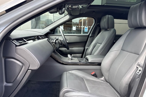 Used Land Rover Range Rover Velar 2025 for sale - 75647245: Photo 38