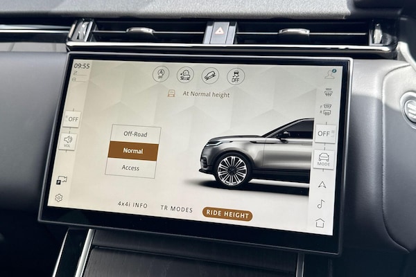 Used Land Rover Range Rover Velar 2025 for sale - 75647245: Photo 64
