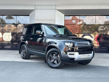Land Rover - Defender