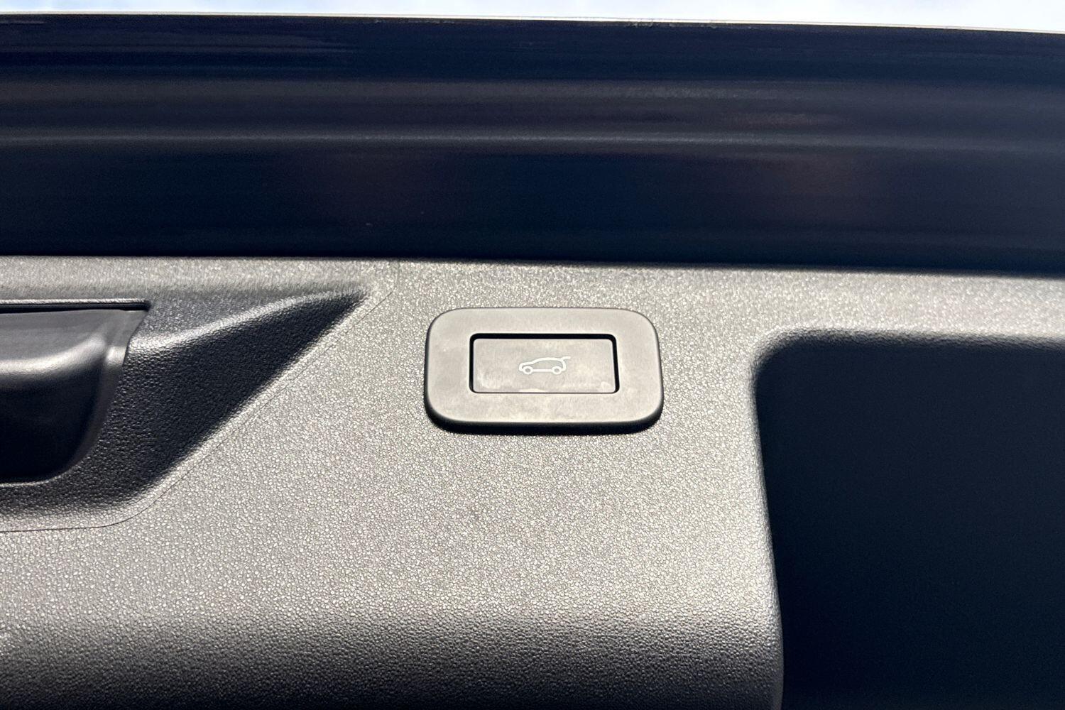 Used Land Rover Discovery Sport 2023 for sale - 76572984: Photo 42