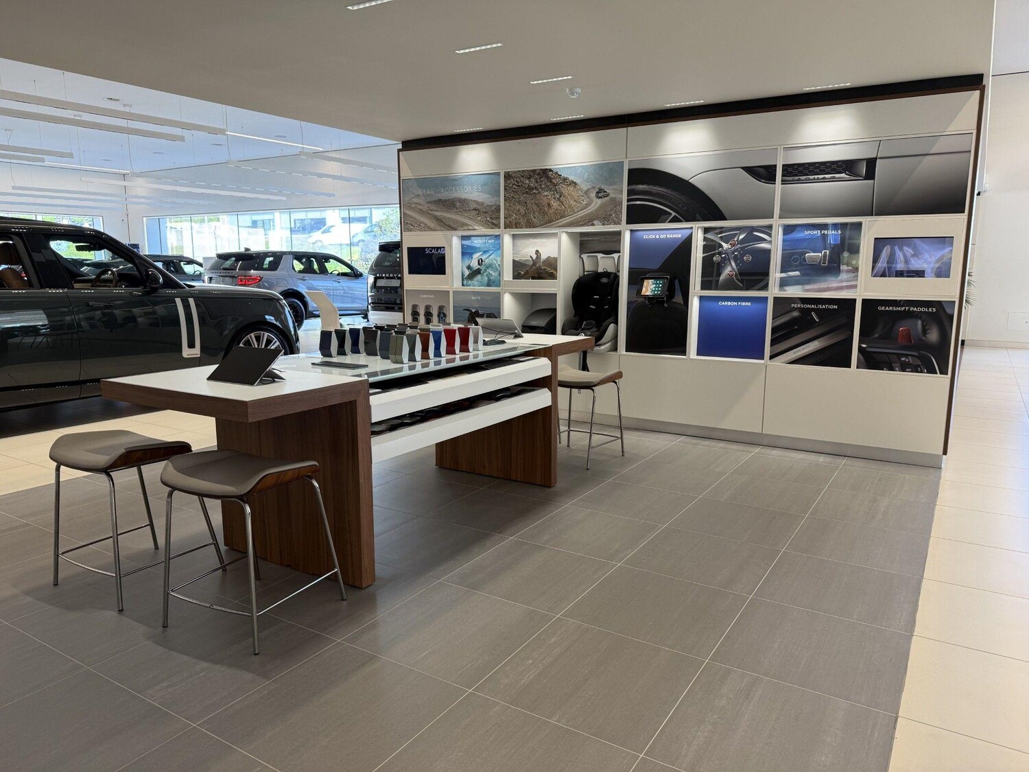 Used Land Rover Discovery Sport 2023 for sale - 76572984: Photo 77