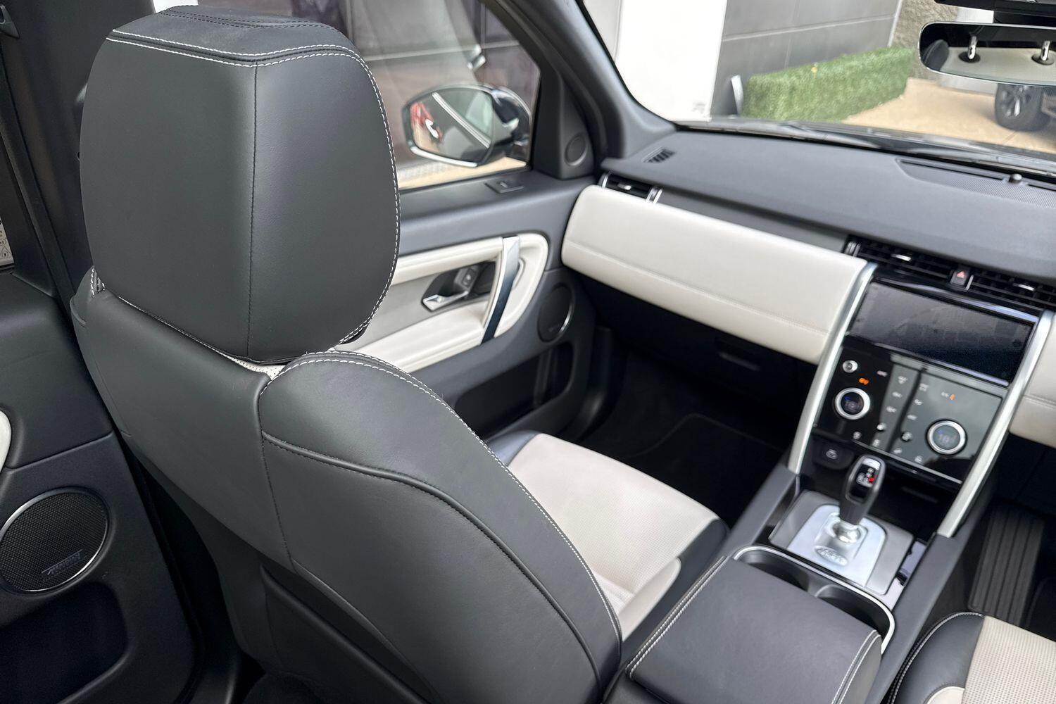 Used Land Rover Discovery Sport 2022 for sale - 77202436: Photo 42