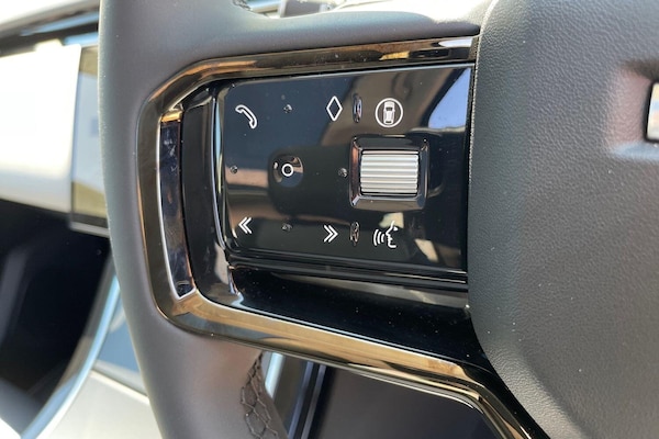 Used Land Rover Range Rover Velar 2025 for sale - 76239360: Photo 38