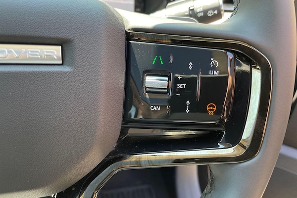 Used Land Rover Range Rover Velar 2025 for sale - 76239360: Photo 39