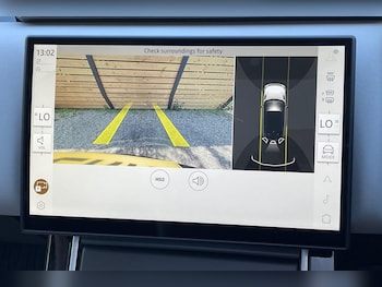 Used Land Rover Range Rover Velar 2025 for sale - 76239360: Photo 4