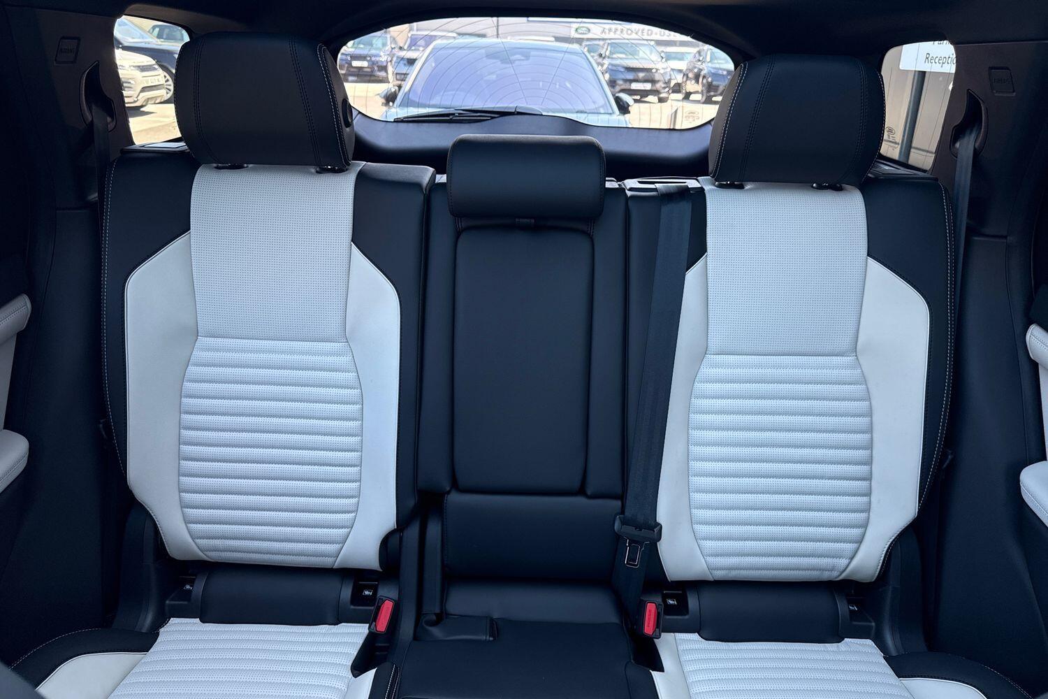 Used Land Rover Discovery Sport for sale - 77216216: Photo 28