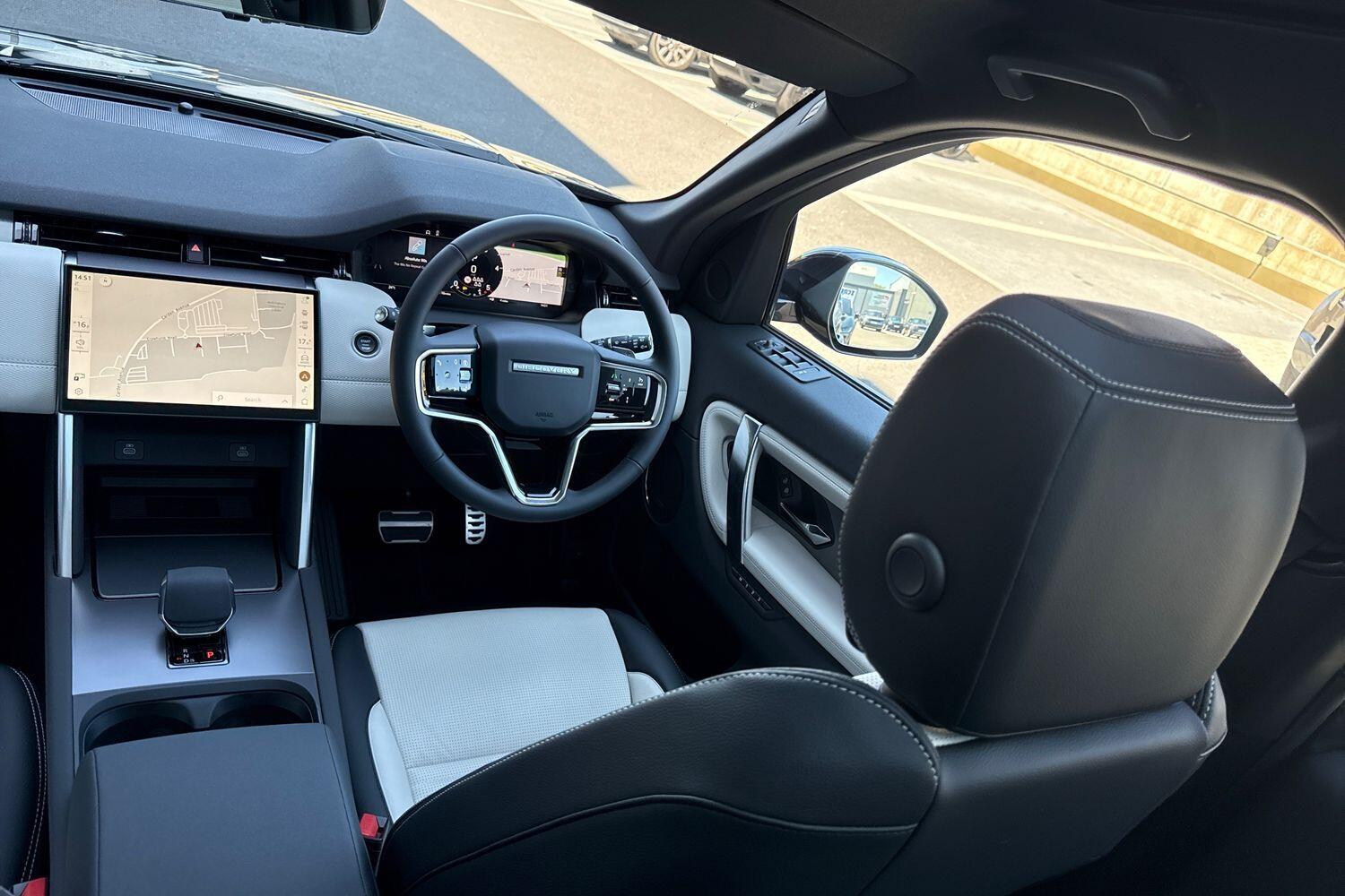 Used Land Rover Discovery Sport for sale - 77216216: Photo 31